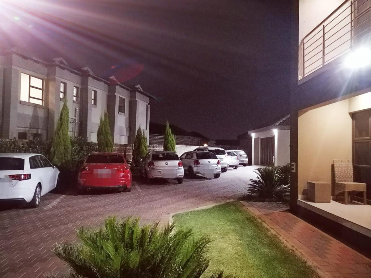 Hwh Guesthouse Middelburg Middelburg  Bagian luar foto