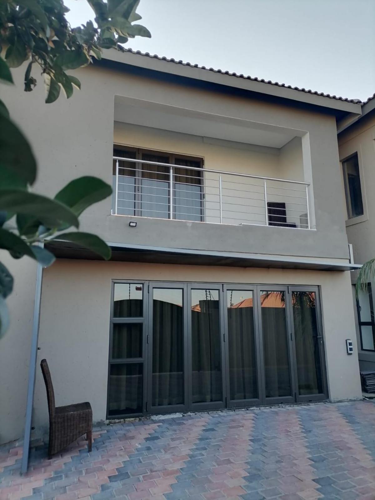 Hwh Guesthouse Middelburg Middelburg  Bagian luar foto